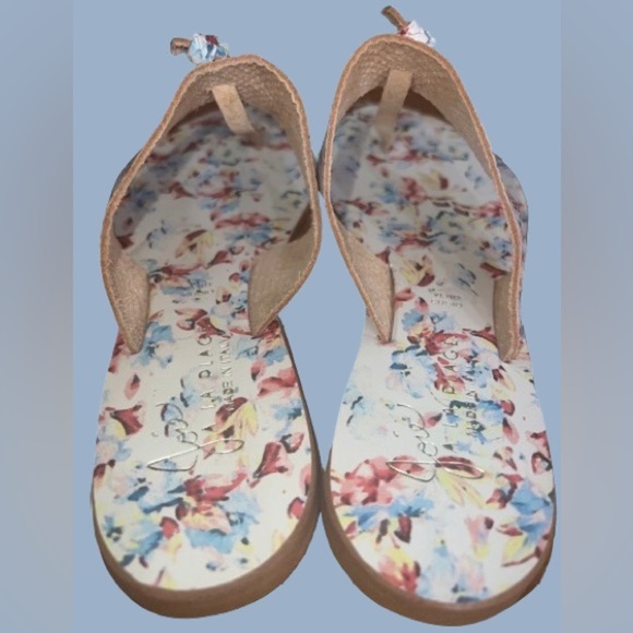 Joie A La Plagę floral embossed leather sandals sz 7.5 - Picture 2 of 6